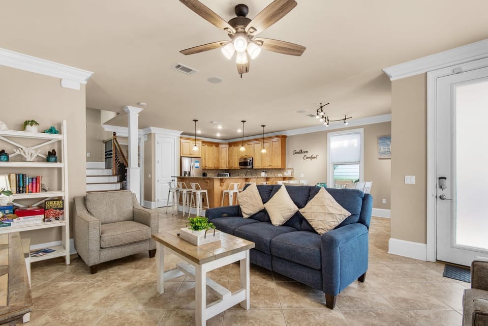 House, Multiple Beds (Southern Comfort VCB) | Living area | TV