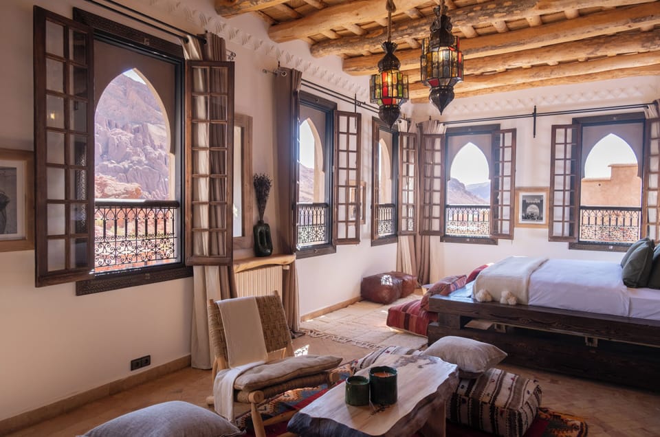 Superior Suite with Mountain View | In-room safe, desk, soundproofing, WiFi (free)