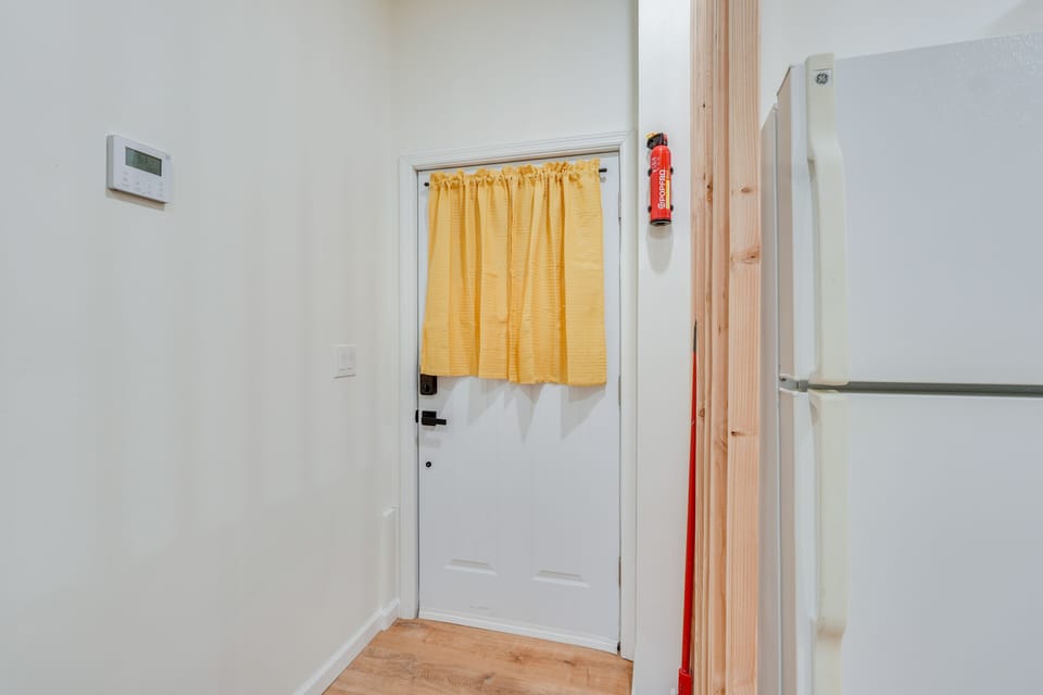 Entry | 1st Floor