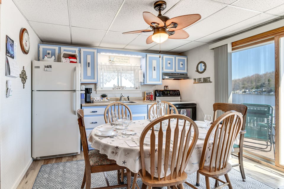 Kitchen | Cooking Basics | Keurig Coffee Maker | Microwave | 1st Floor