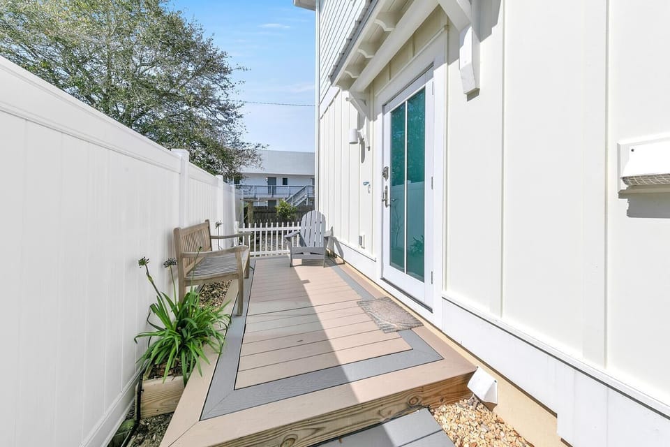 Condo, Multiple Beds (Just Breezin') | Terrace/patio