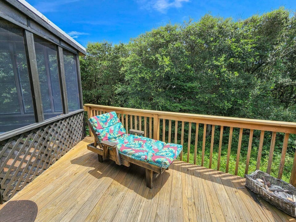 Sundeck 2025