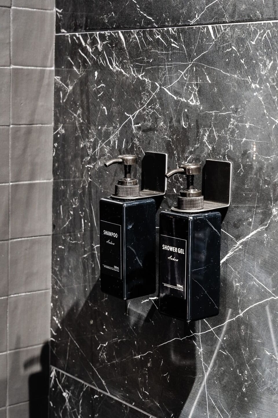Bathroom amenities