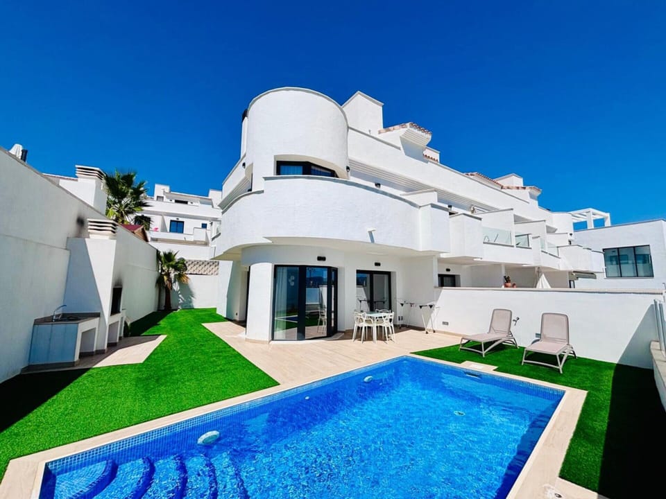 House | Pool | Indoor pool, outdoor pool