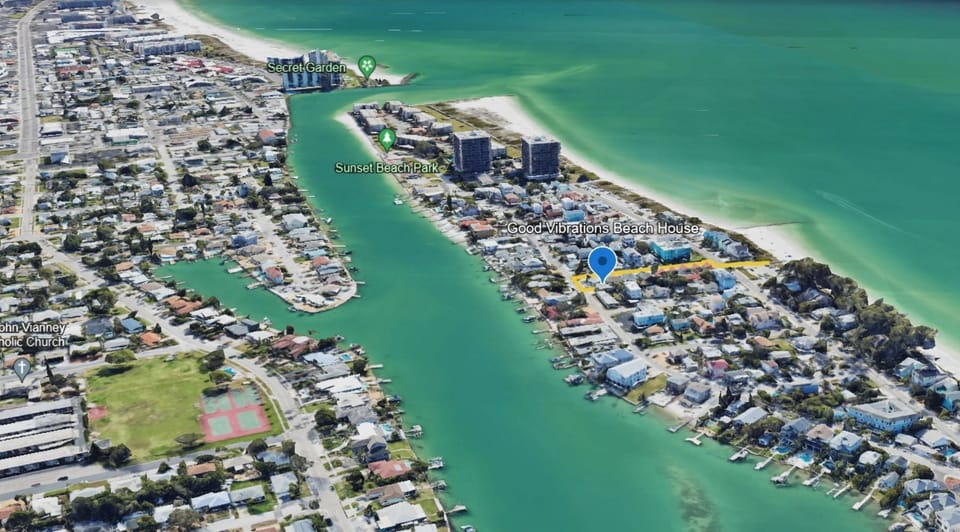 Easy Walk to the Beach - Only 0.1 Mile