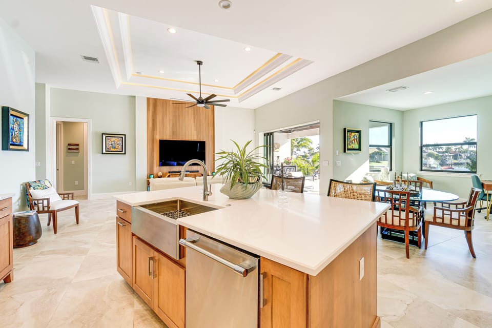 House (4 Bedrooms) | Interior