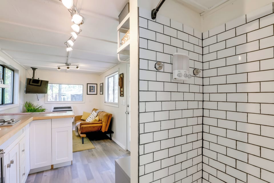 House (1 Bedroom) | Interior