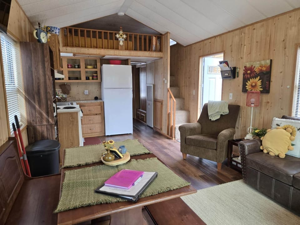 Cabin, 1 Bedroom | Living area | Smart TV, streaming services