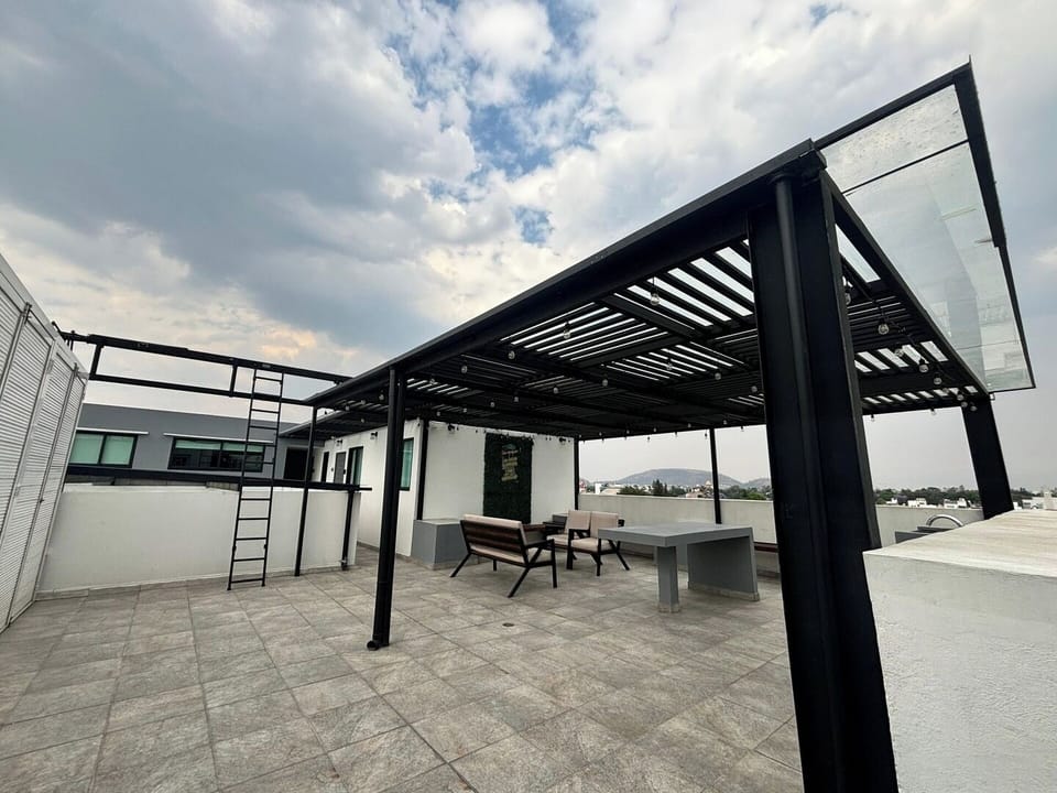 Increíble área de rooftop para descansar y convivir en un espacio abierto.