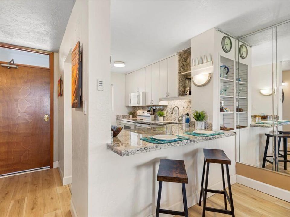 Breakfast Bar is Ideal for Meal Time Buffets