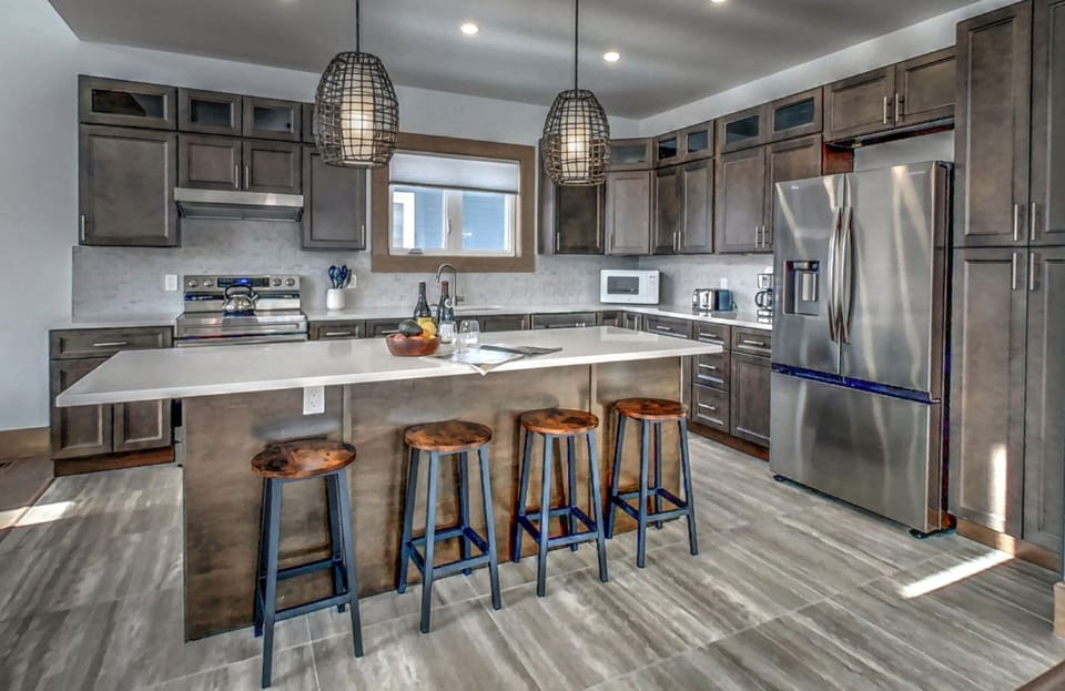 Luxury Chalet, Multiple Bedrooms, Mountain View | Private kitchen | Full-size fridge, microwave, oven, stovetop