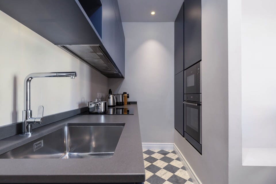 Autumn, Kitchen, Spring, Summer