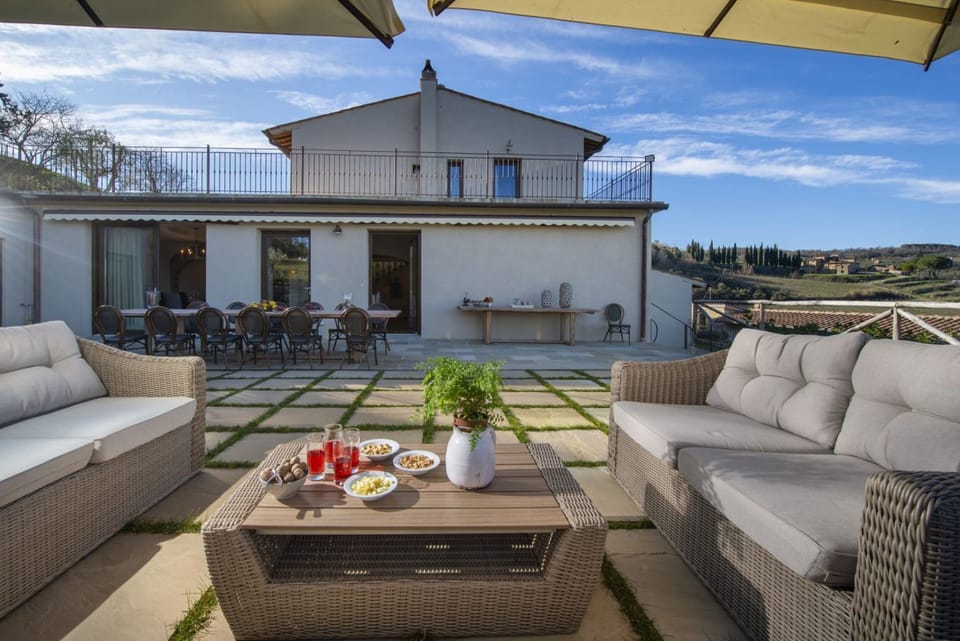 MyExclusiveItaly - Villa Chianti with infinity pool and vineyard view Villa in Tuscany