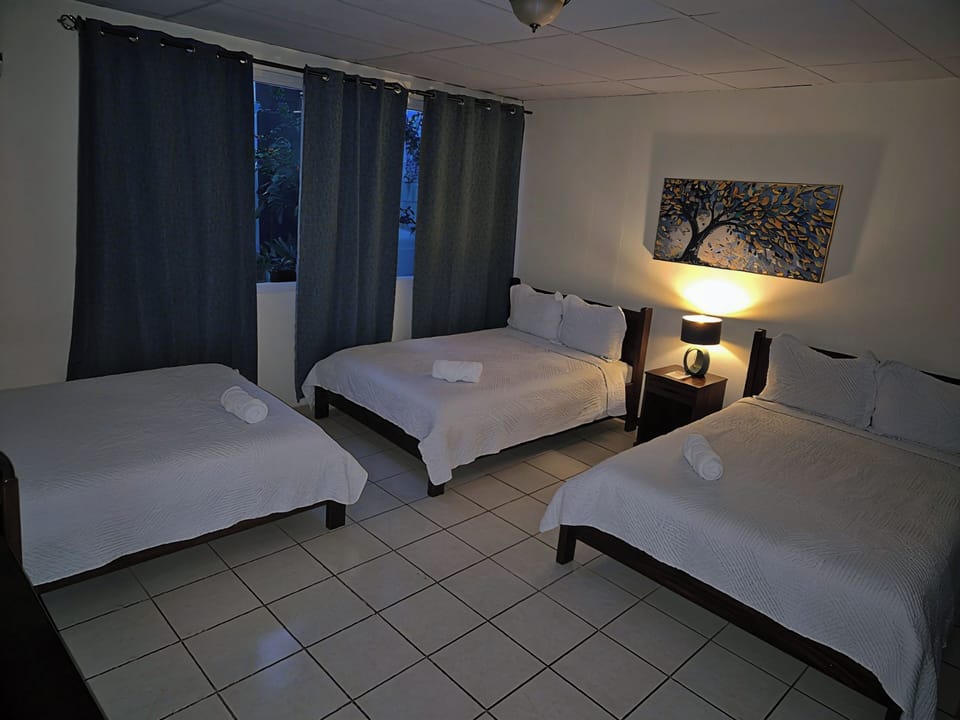 Comfort Triple Room | Desk, laptop workspace, WiFi (free), individually decorated