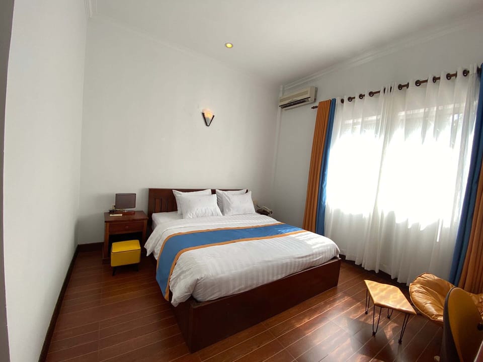Basic Double Room | Minibar, free WiFi