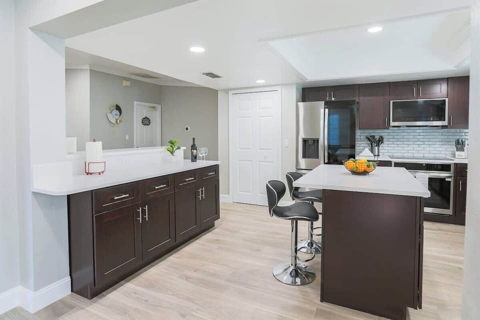 In Pondside Funhouse, our vacation rental home in Pinellas Park, Florida, you'll find a fully outfitted kitchen complete with cutting-edge appliances.