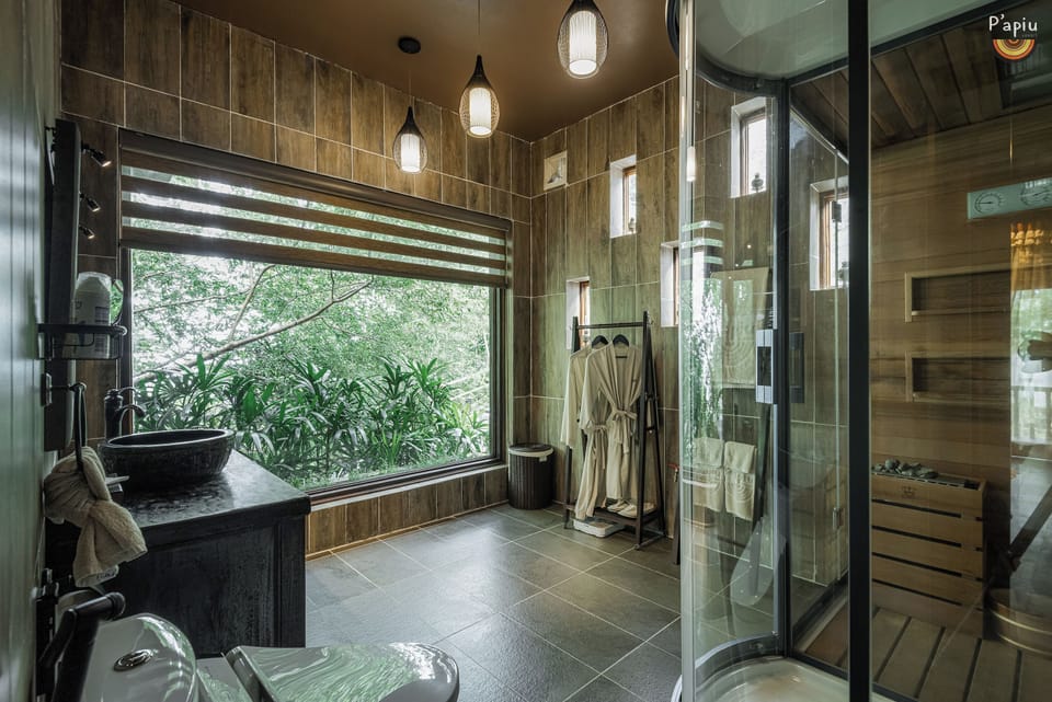 Deluxe Villa, Panorama View | Bathroom shower