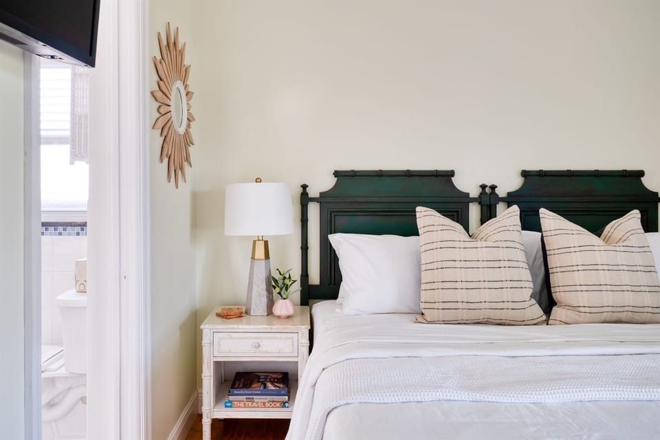 2 King Beds, 1 Queen Bed + Sleeper Sofa.