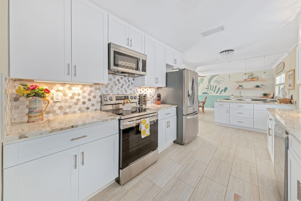 Newly remodeled kitchen.
