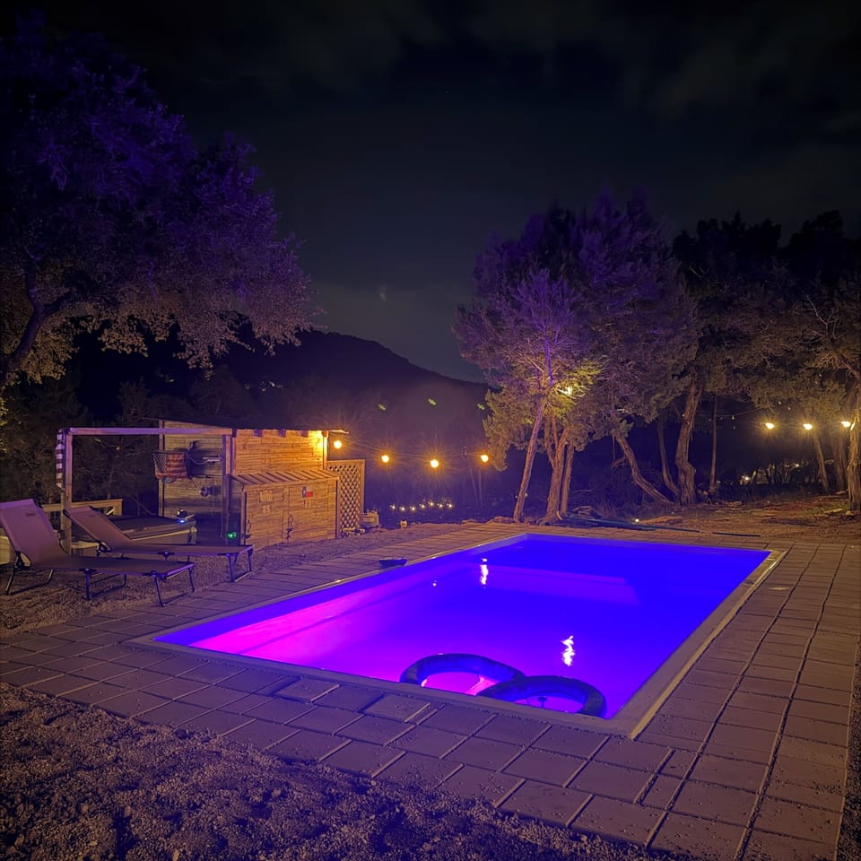 Private pool