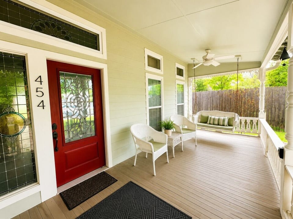 454 8FPorch
