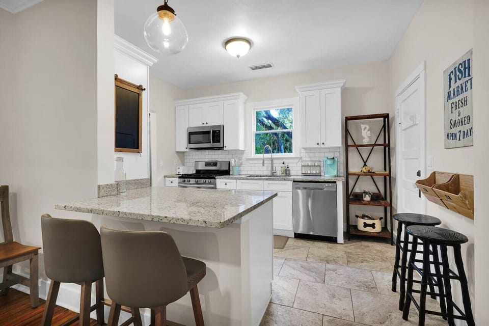 Where cooking becomes a social affair - pull up a stool and let`s stir up some fun!