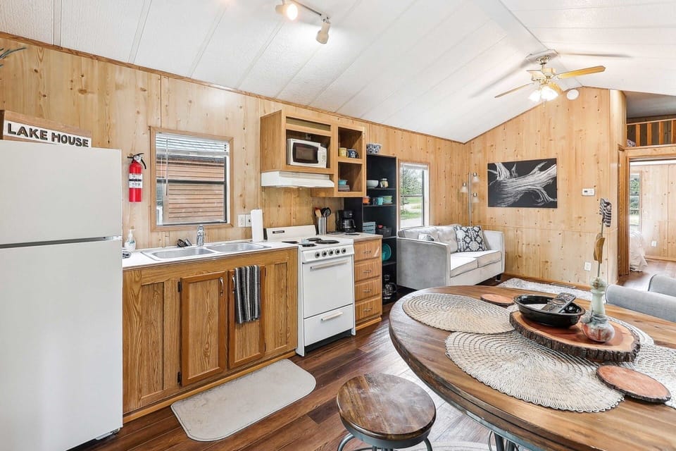Indoors, Kitchen, Home Decor, Hardwood, Stained Wood