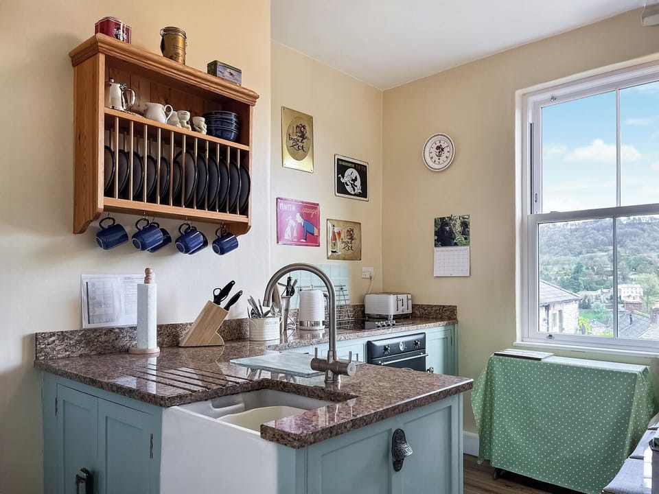 Kitchen | Rock Terrace View, Bakewell