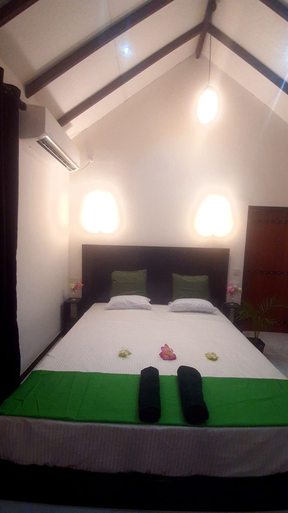 Luxury Double Room | Desk, laptop workspace, blackout drapes, iron/ironing board