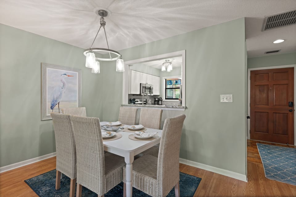This gorgeous dining table is the perfect space to gather during your trip. 