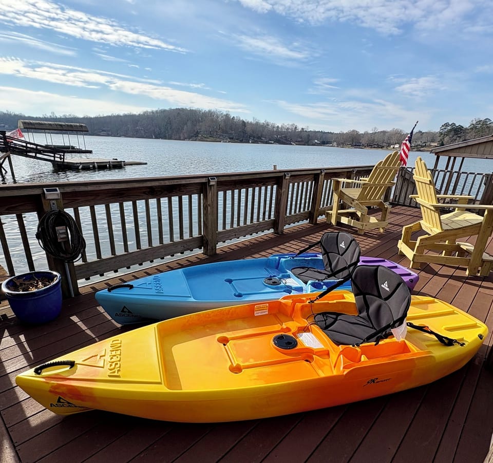 9’ Kayaks
