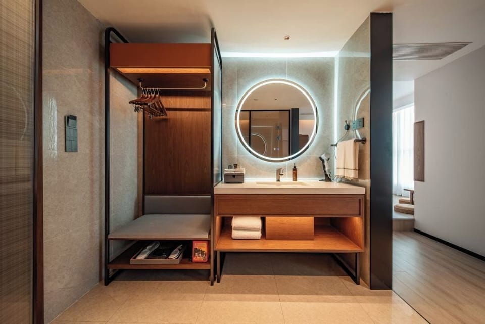 Tatami Queen | Bathroom | Designer toiletries, hair dryer, slippers, towels