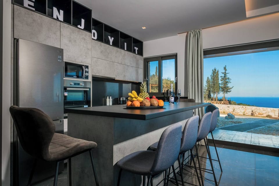 Villa, 2 Bedrooms, Patio, Garden View | Private kitchen