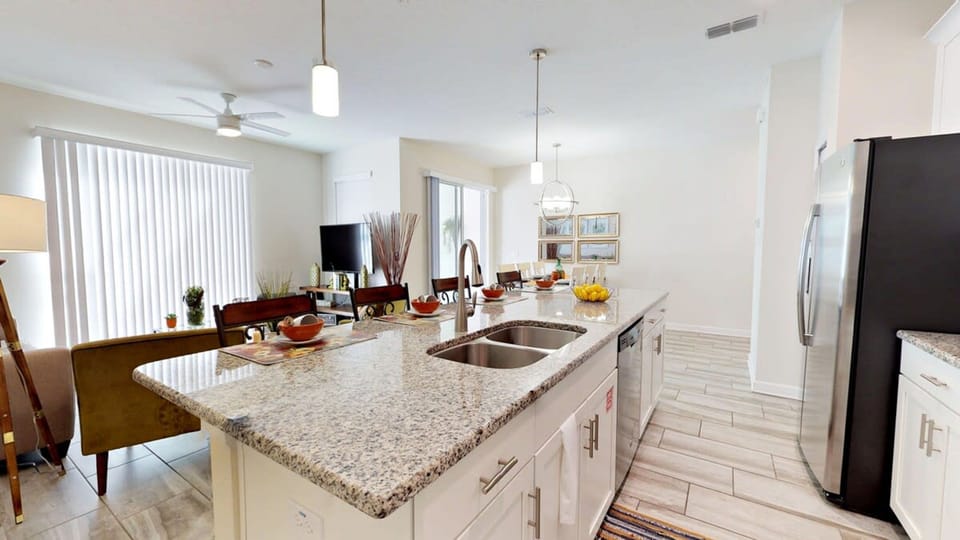 House | 4 bedrooms, high-speed internet