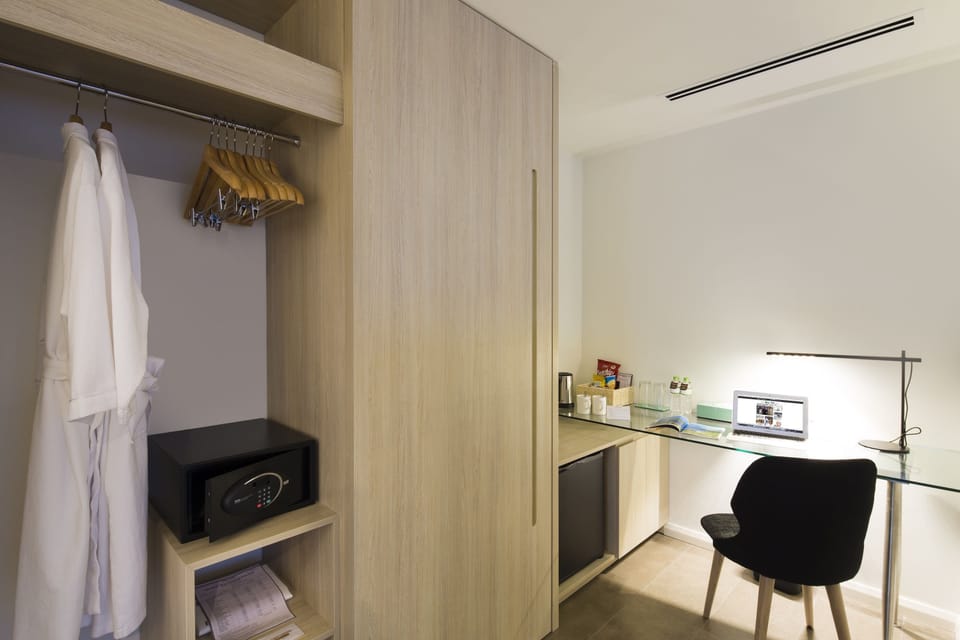 Minibar, in-room safe, desk, soundproofing
