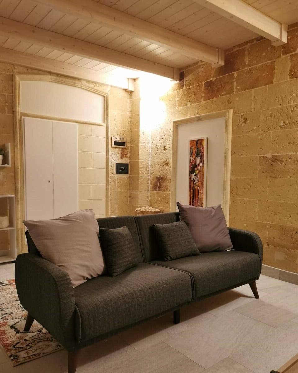 Basic Apartment, 1 Double Bed | Living area