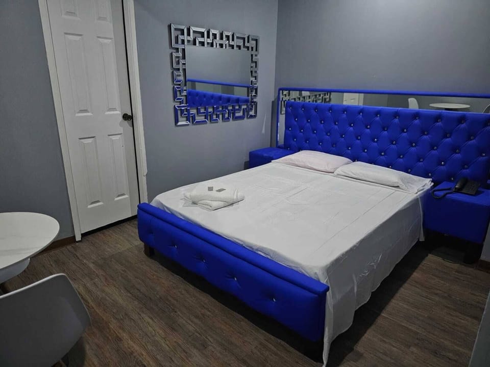 Basic Room, 1 Double Bed | WiFi (free)