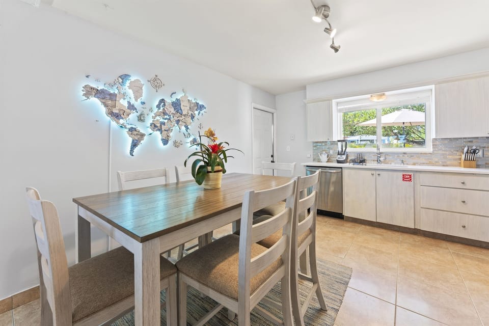 Kitchen/dining area  with world map