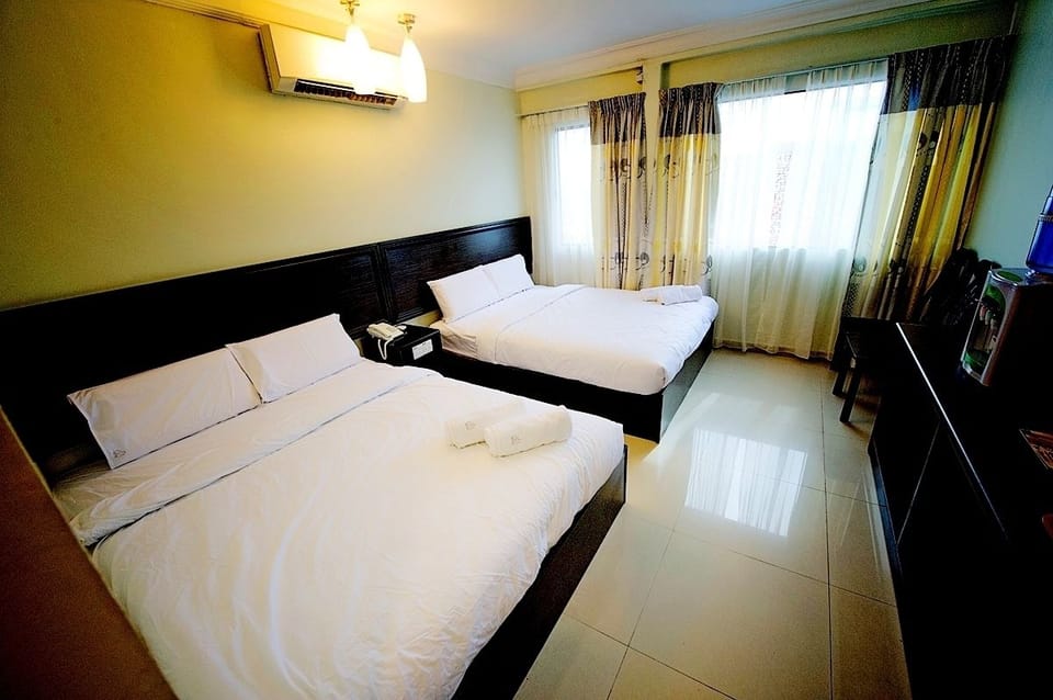 Standard Triple Room | Desk, WiFi (free)