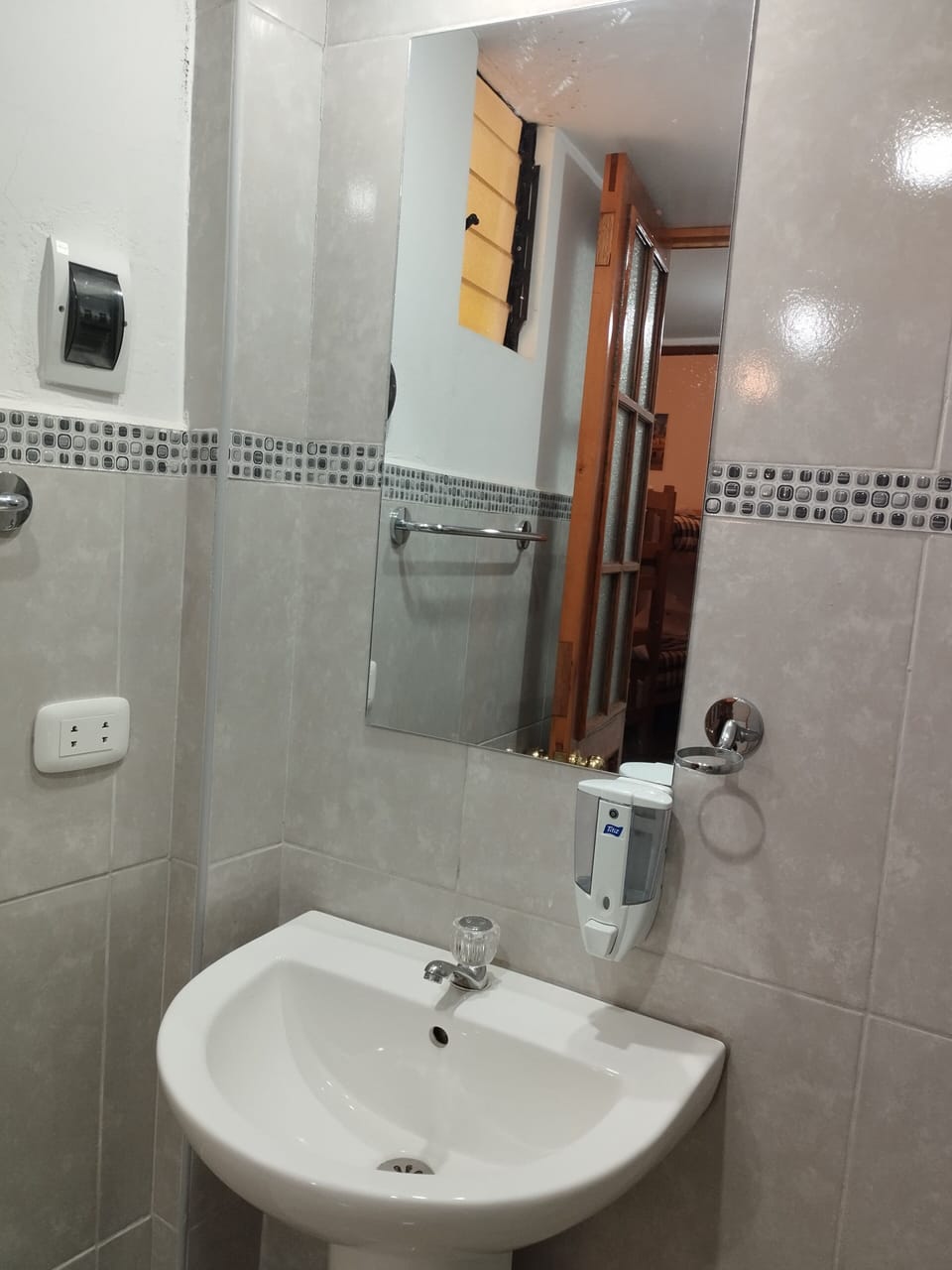 Basic Room, 3 Bedrooms, Courtyard View | Bathroom | Rainfall showerhead, hair dryer, towels