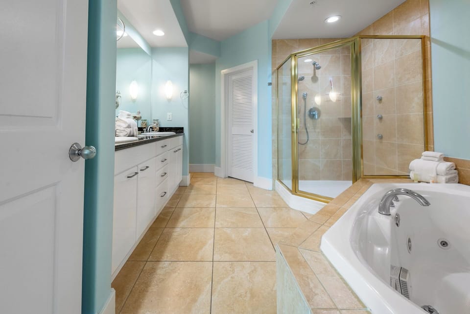 Caribe Resort C714 Master Bathroom