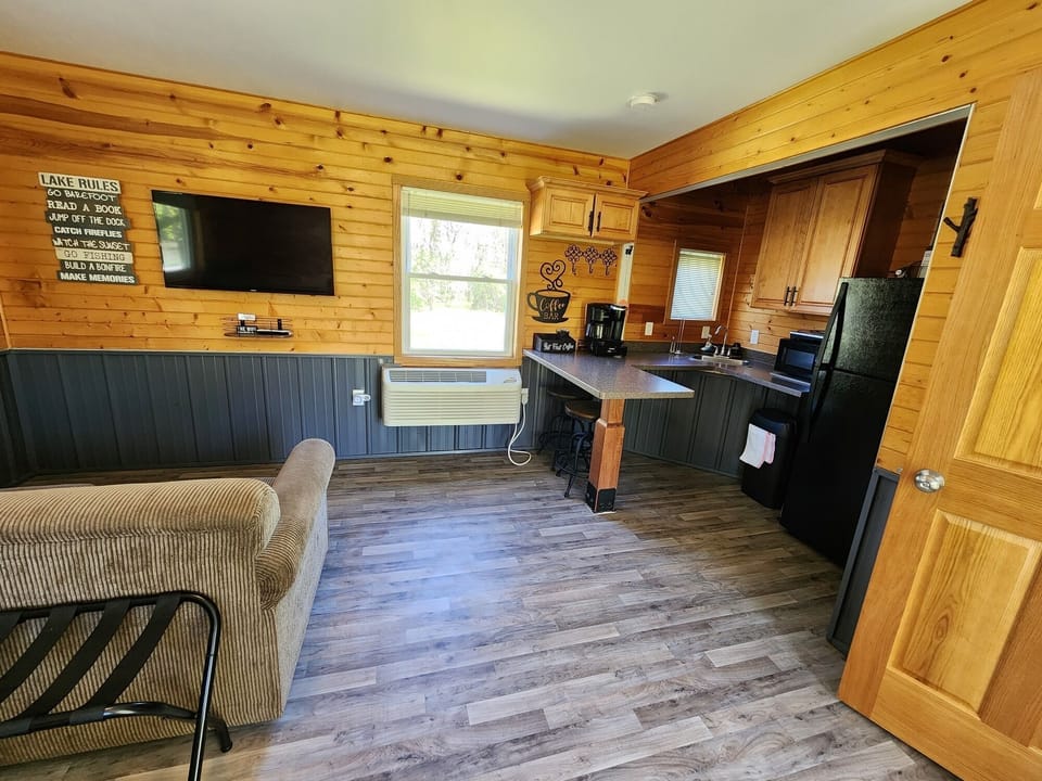 Cottage at Lake Road Campground