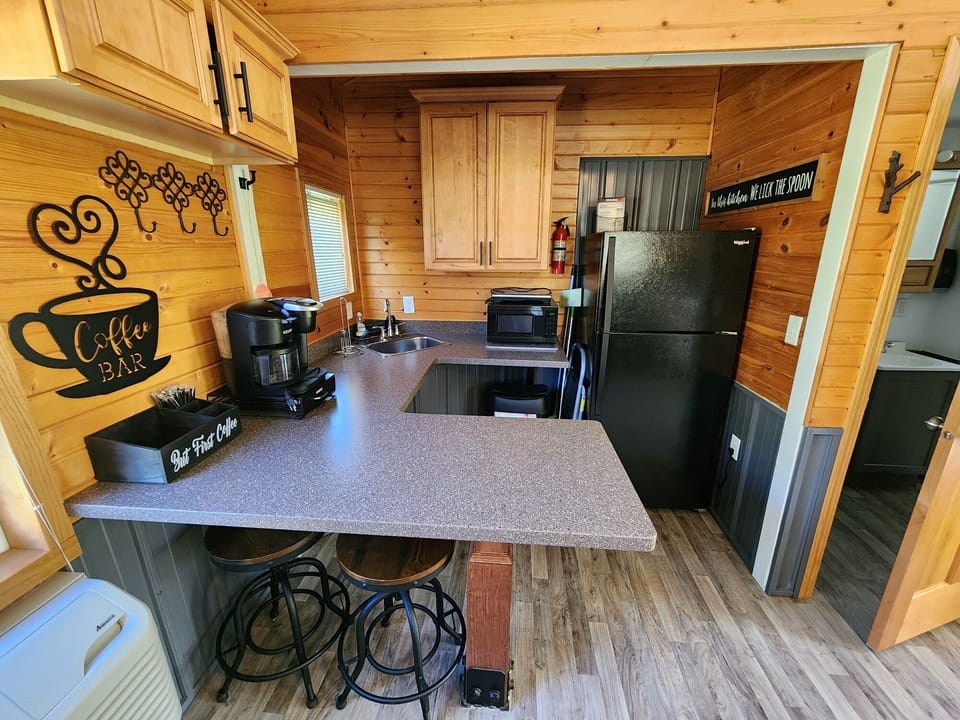 Cottage at Lake Road Campground