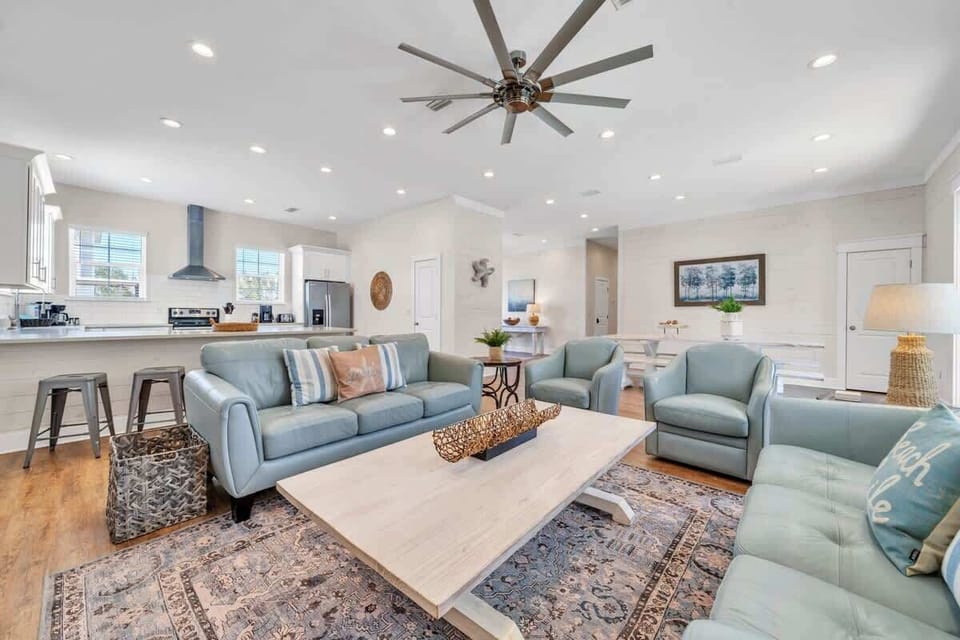 The Open Concept Floor Plan Means You Flow Easy Through The Living Room, Dining Room and Kitchen!