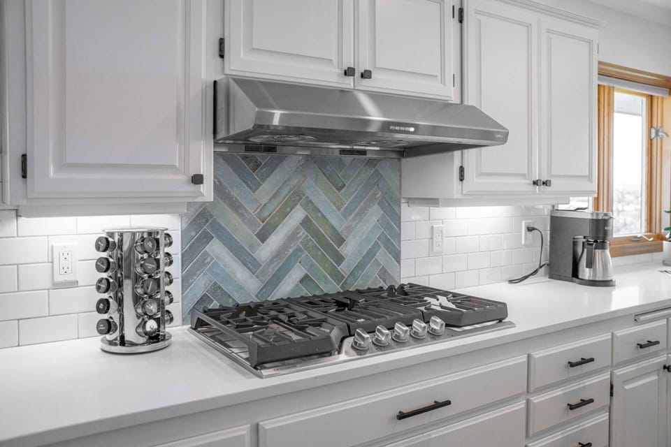"Our stay was awesome and the home was perfect for our needs." - Julie
