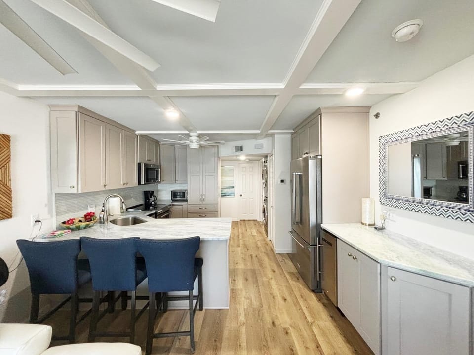 Condo, Multiple Beds (Sundunes 144) | Private kitchen | Oven, toaster, paper towels