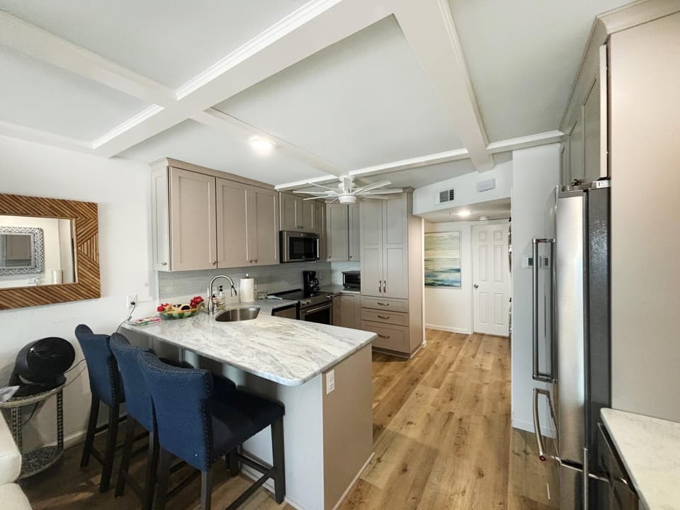 Condo, Multiple Beds (Sundunes 144) | Private kitchen | Oven, toaster, paper towels