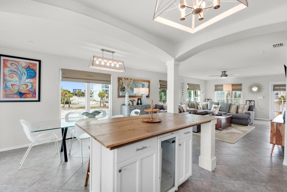 House, Multiple Beds (Sea Forever) | Interior