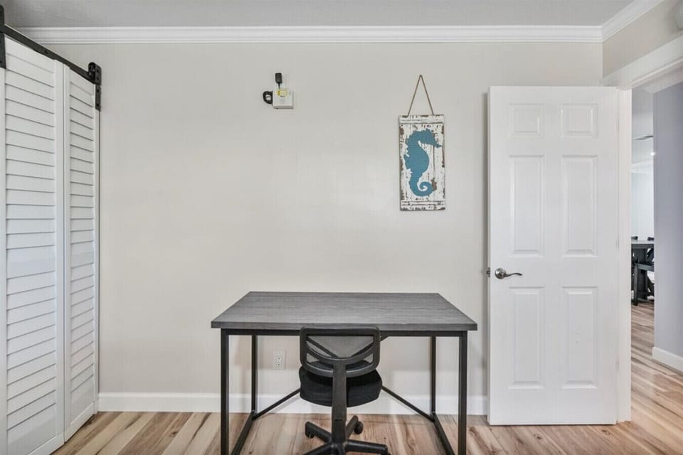 Bedroom 2- Remote Workstation