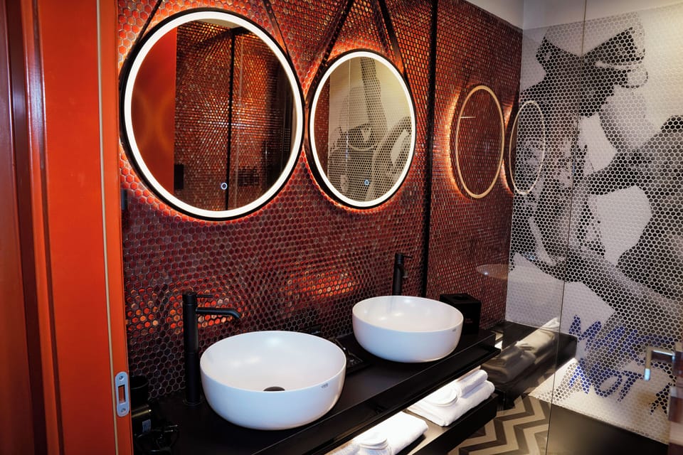 Make Love Not Rules (102) | Bathroom | Designer toiletries, hair dryer, bathrobes, slippers